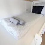Zentrum - Komplettes Zimmer, Hochbett, Android Tv & Eigenem Bad - Perfekt Fuer Familien & Gruppen * Ulma