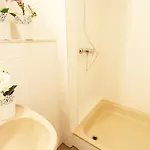 Zentrum - Komplettes Zimmer, Hochbett, Android Tv & Eigenem Bad - Perfekt Fuer Familien & Gruppen Hotel Ulma