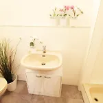 Hotel Zentrum - Komplettes Zimmer, Hochbett, Android Tv & Eigenem Bad - Perfekt Fuer Familien & Gruppen Ulm