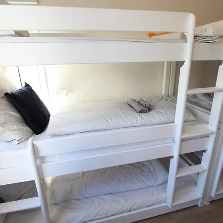 Hotel Zentrum - Komplettes Zimmer, Hochbett, Android Tv & Eigenem Bad - Perfekt Fuer Familien & Gruppen *