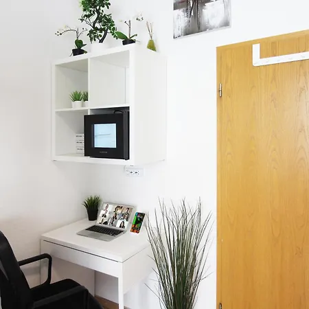 Zentrum - Komplettes Zimmer, Hochbett, Android Tv & Eigenem Bad - Perfekt Fuer Familien & Gruppen Hotel Ulm