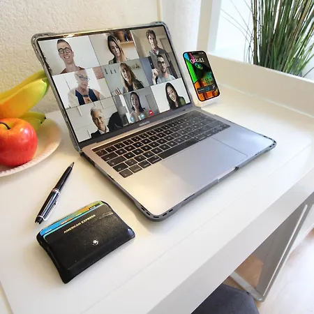 Zentrum - Komplettes Zimmer, Hochbett, Android Tv & Eigenem Bad - Perfekt Fuer Familien & Gruppen