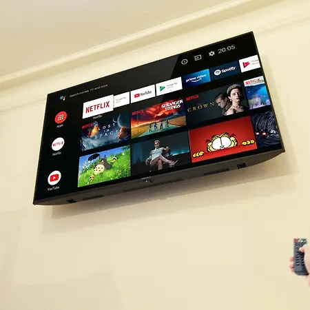Hotel Zentrum - Komplettes Zimmer, Hochbett, Android Tv & Eigenem Bad - Perfekt Fuer Familien & Gruppen