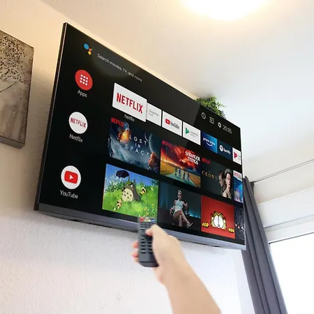 Zentrum - Komplettes Zimmer, Hochbett, Android Tv & Eigenem Bad - Perfekt Fuer Familien & Gruppen * Ulm