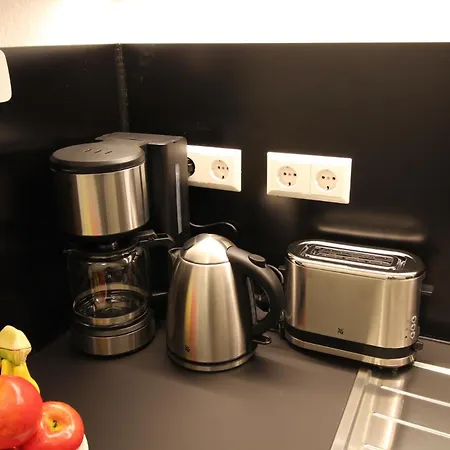 Zentrum - Komplettes Zimmer, Hochbett, Android Tv & Eigenem Bad - Perfekt Fuer Familien & Gruppen Ulm