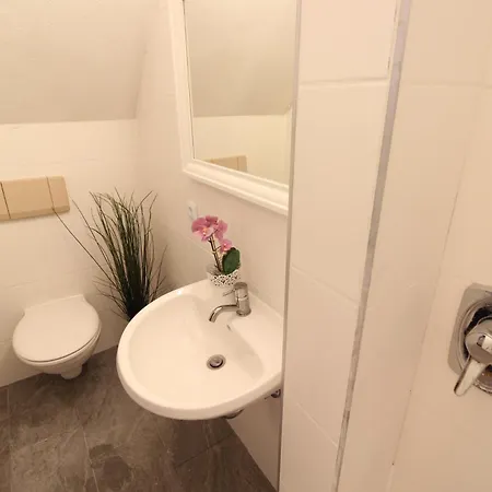 Zentrum - Komplettes Zimmer, Hochbett, Android Tv & Eigenem Bad - Perfekt Fuer Familien & Gruppen