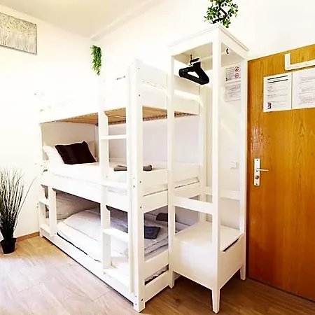 Zentrum - Komplettes Zimmer, Hochbett, Android Tv&eigenem Bad - Perfekt Für Familien&gruppen Hotel
