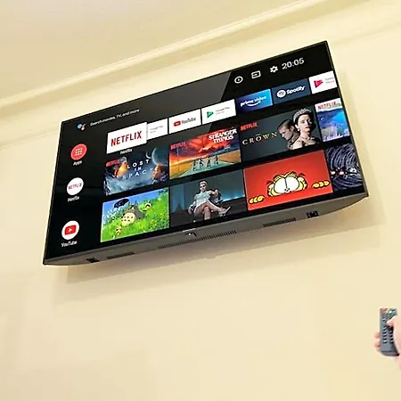 Hotel Zentrum - Komplettes Zimmer, Hochbett, Android Tv&eigenem Bad - Perfekt Für Familien&gruppen