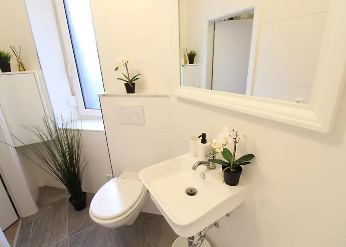 Zentrum - Komplettes Zimmer, Hochbett, Android Tv & Eigenem Bad - Perfekt Fuer Familien & Gruppen Отель