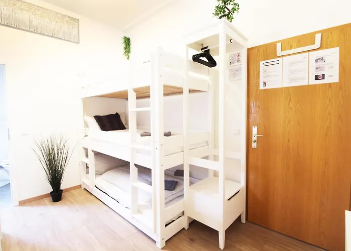 Zentrum - Komplettes Zimmer, Hochbett, Android Tv & Eigenem Bad - Perfekt Fuer Familien & Gruppen * Ульм