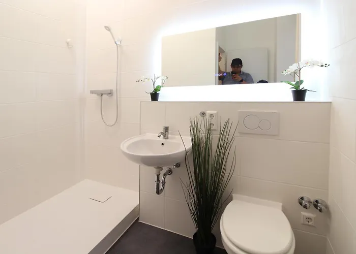 Zentrum - Komplettes Zimmer, Hochbett, Android Tv & Eigenem Bad - Perfekt Fuer Familien & Gruppen Отель *